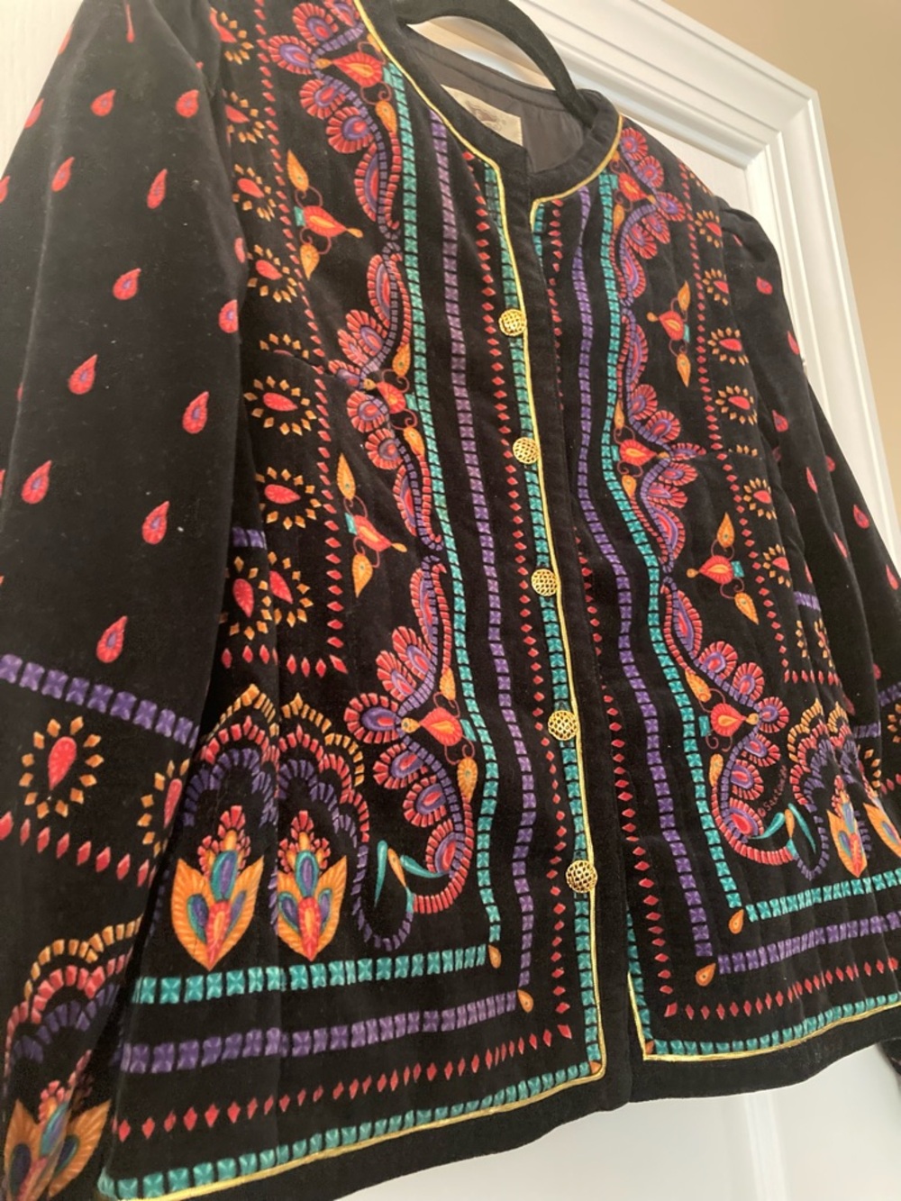 Vintage 1980’s Saxton Hall Embroidered Velvet Jacket with Multicolor Accents - Picture 8 of 16